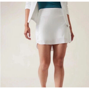 Athleta Womens Run With It 14” Skort Skirt White Sz 1X Tennis Pickleball Sports